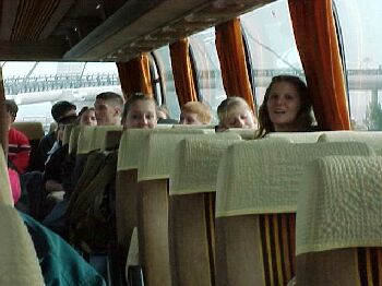 bus1.jpg (21754 bytes)