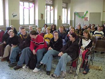 school1.jpg (27125 bytes)