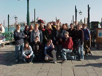 groupvenice.jpg (26182 bytes)