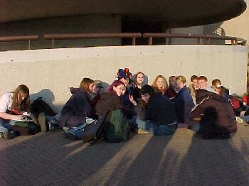 hhsgroup.jpg (19006 bytes)