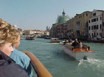 venice2.jpg (19452 bytes)