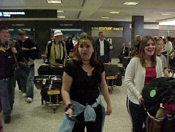 arrival3.jpg (23679 bytes)