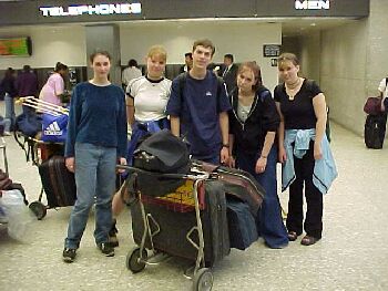 arrival4.jpg (27096 bytes)