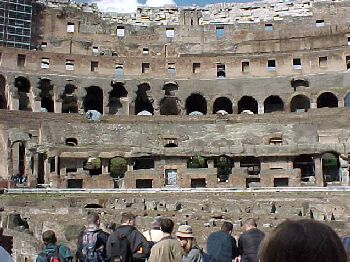 colosseo1.jpg (33904 bytes)