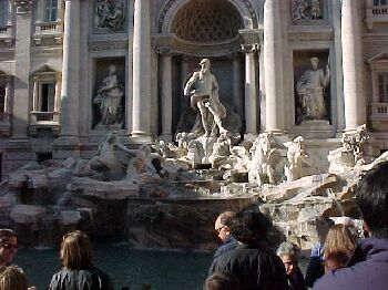 trevi.jpg (27200 bytes)