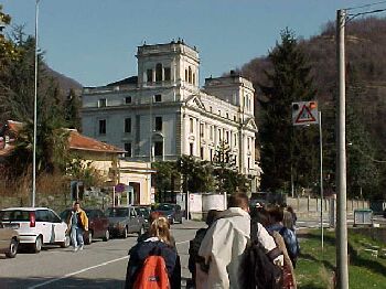 alberghiera.jpg (28730 bytes)