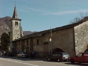 church2.jpg (18322 bytes)