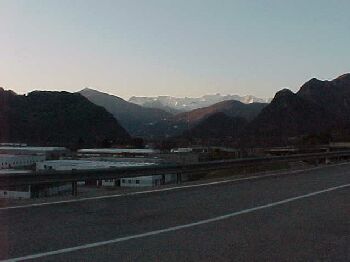 eveningview.jpg (11856 bytes)
