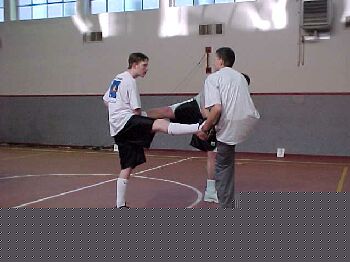 gym2.jpg (15871 bytes)