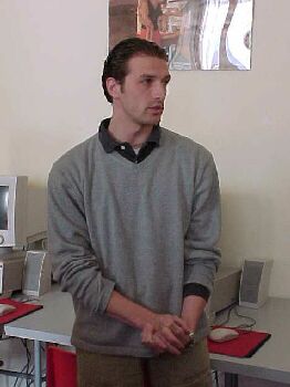 teacher.jpg (15325 bytes)