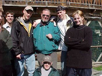 friends.jpg (29694 bytes)
