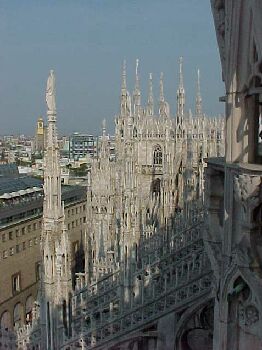 dom7.jpg (23103 bytes)