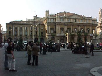 lascala2.jpg (20149 bytes)