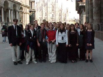 milan10.jpg (22591 bytes)