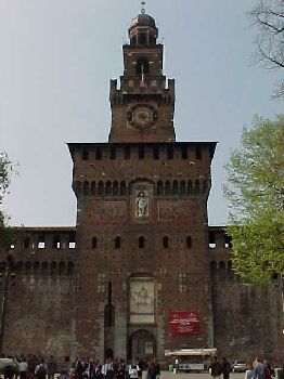 milan7.jpg (19359 bytes)