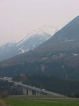 IMG_1595.JPG (14188 bytes)